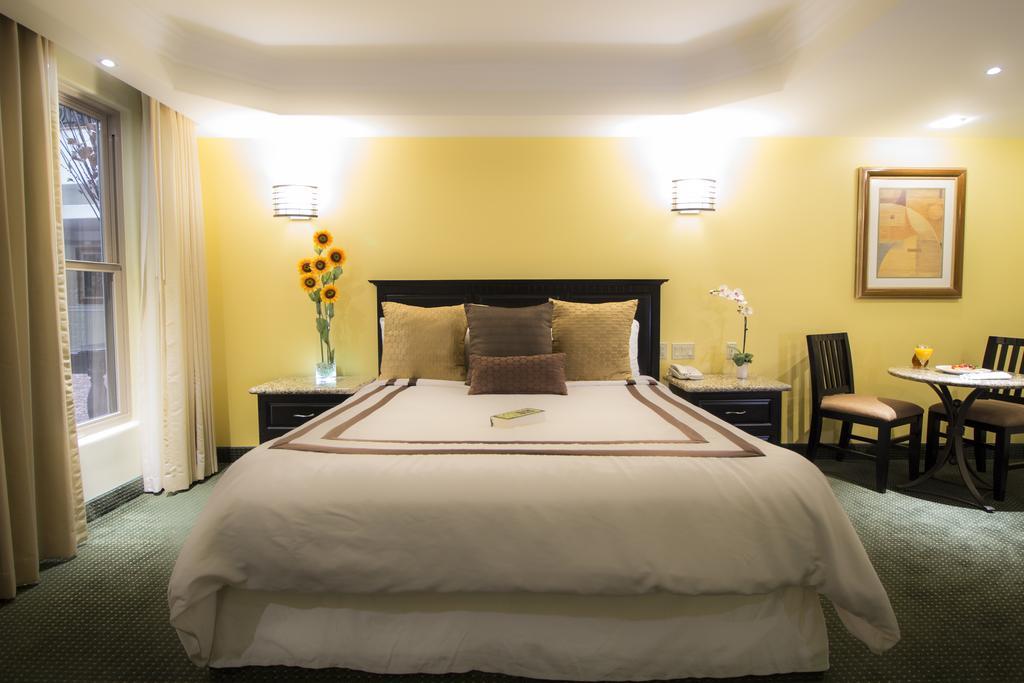 Hotel Ticuán Tijuana